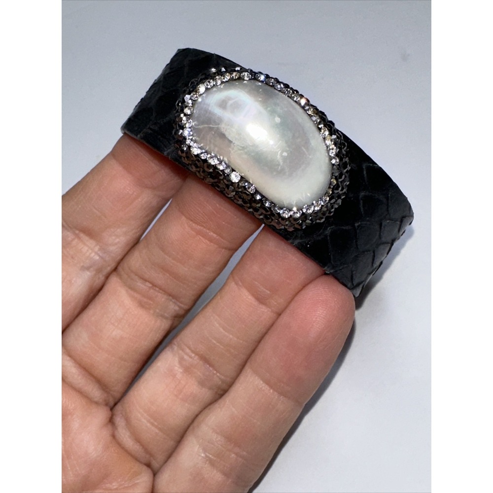 Cuff Bracelet Pearl Shell Black Snakeskin Glitter Stones Halo Handmade - Picture 11 of 11